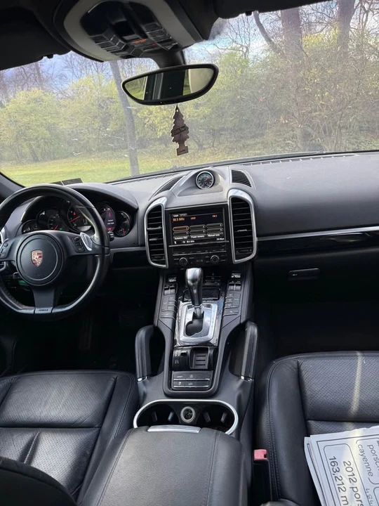 2012 Porsche 958 Cayenne S - Image 14 of 17
