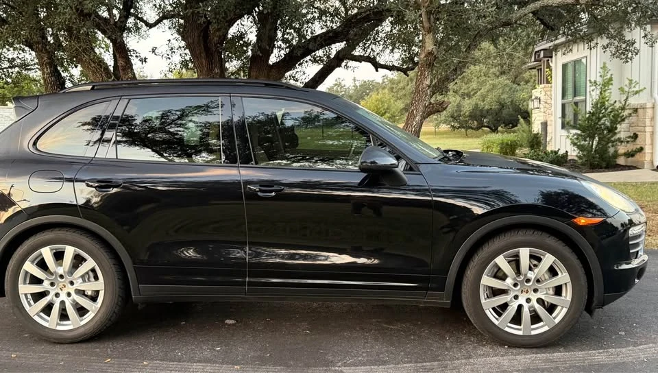 2012 Porsche 958 Cayenne S - Image 3 of 11