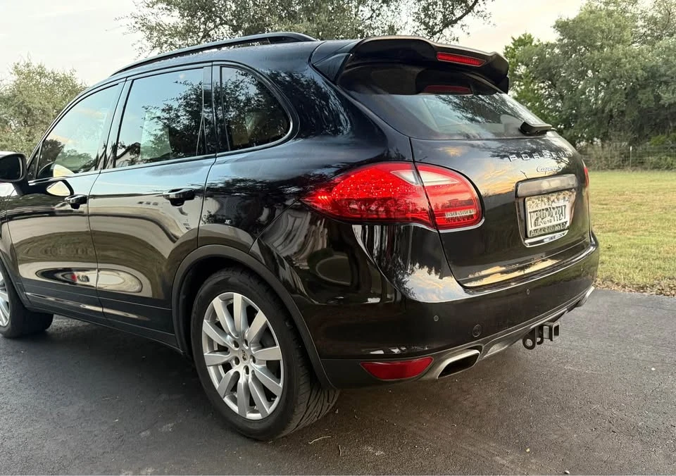 2012 Porsche 958 Cayenne S - Image 6 of 11