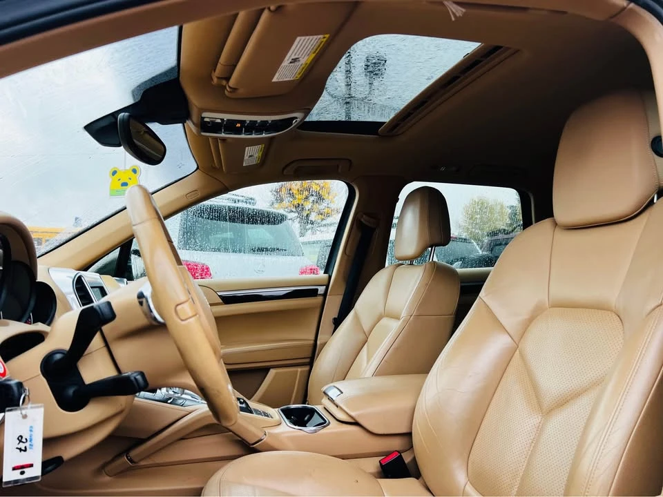 2012 Porsche 958 Cayenne S - Image 9 of 11