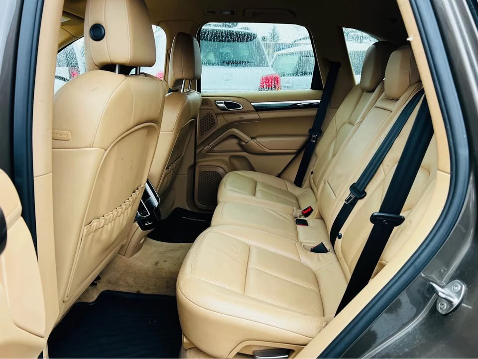 2012 Porsche 958 Cayenne S - Image 6 of 11