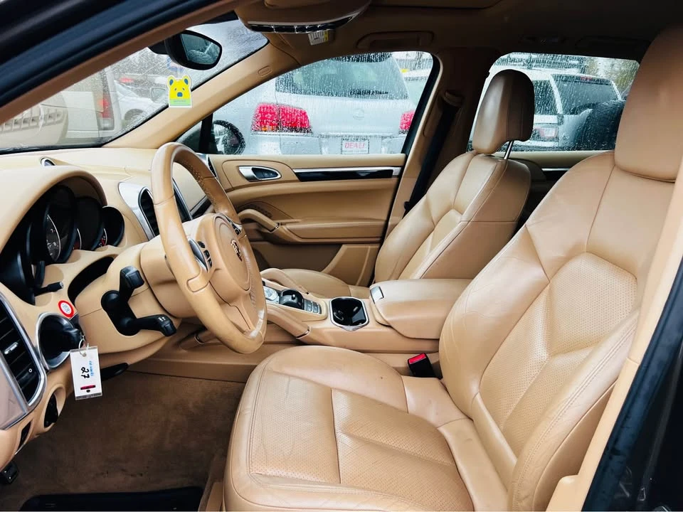 2012 Porsche 958 Cayenne S - Image 8 of 11