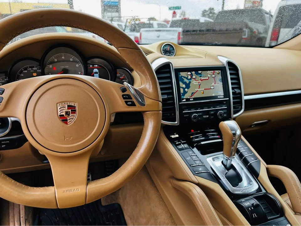 2012 Porsche 958 Cayenne S - Image 10 of 11