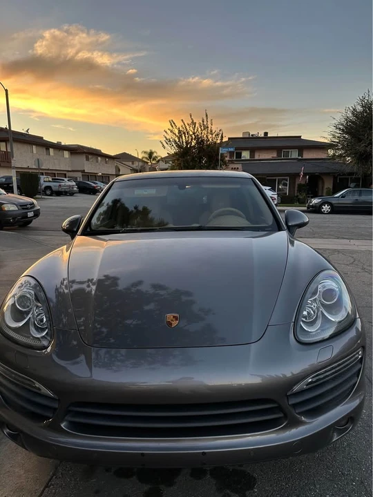 2012 Porsche 958 Cayenne S - Image 2 of 8