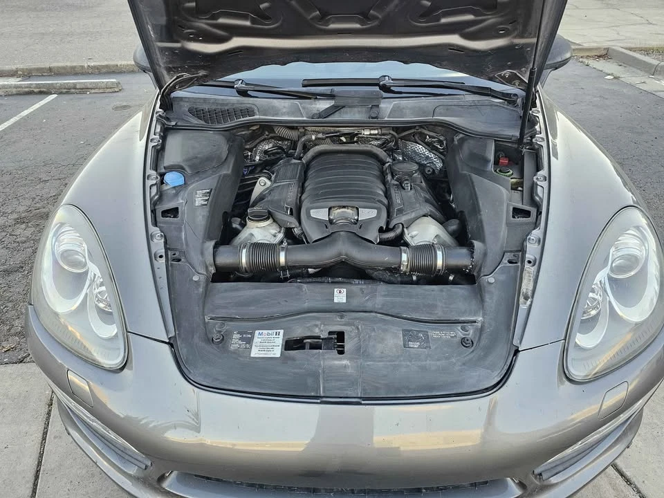 2012 Porsche 958 Cayenne S - Image 8 of 9