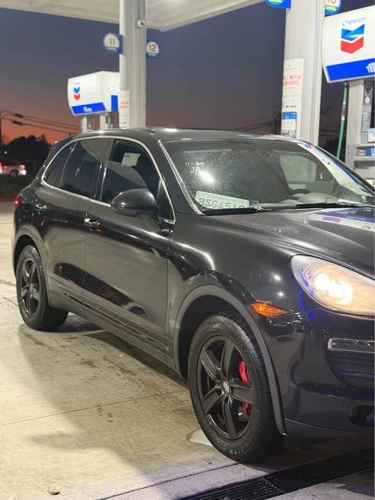 2012 Porsche 958 Cayenne S - Image 3 of 8