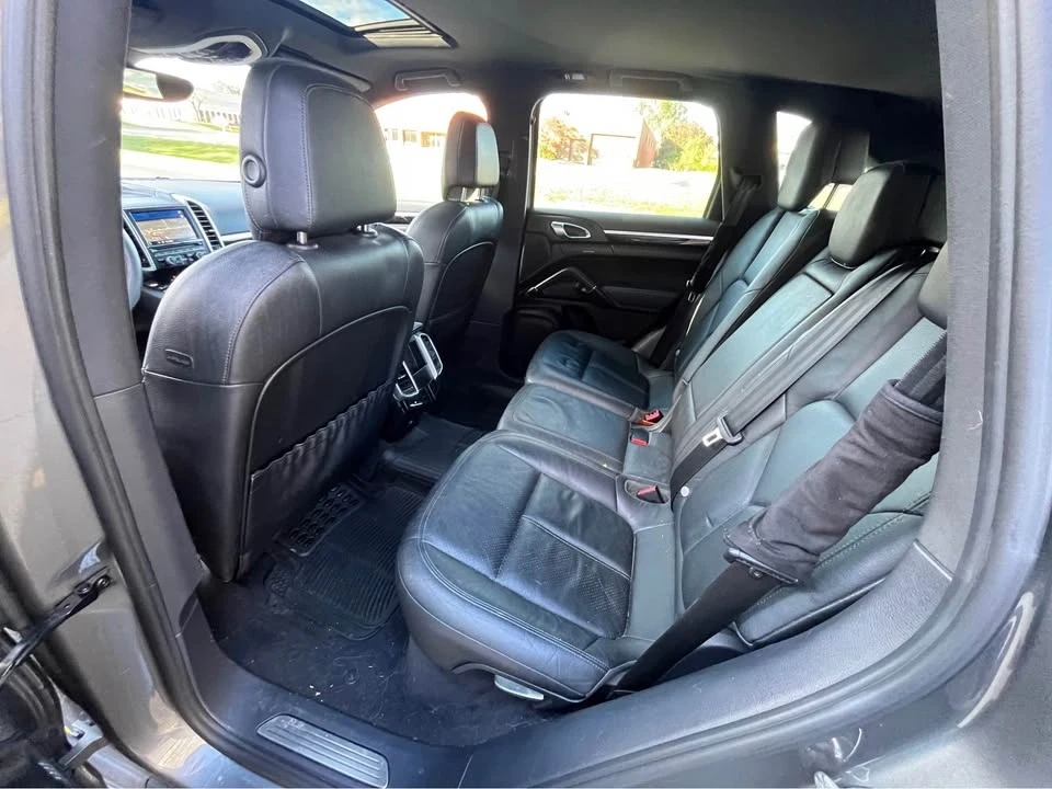 2012 Porsche 958 Cayenne S - Image 11 of 19