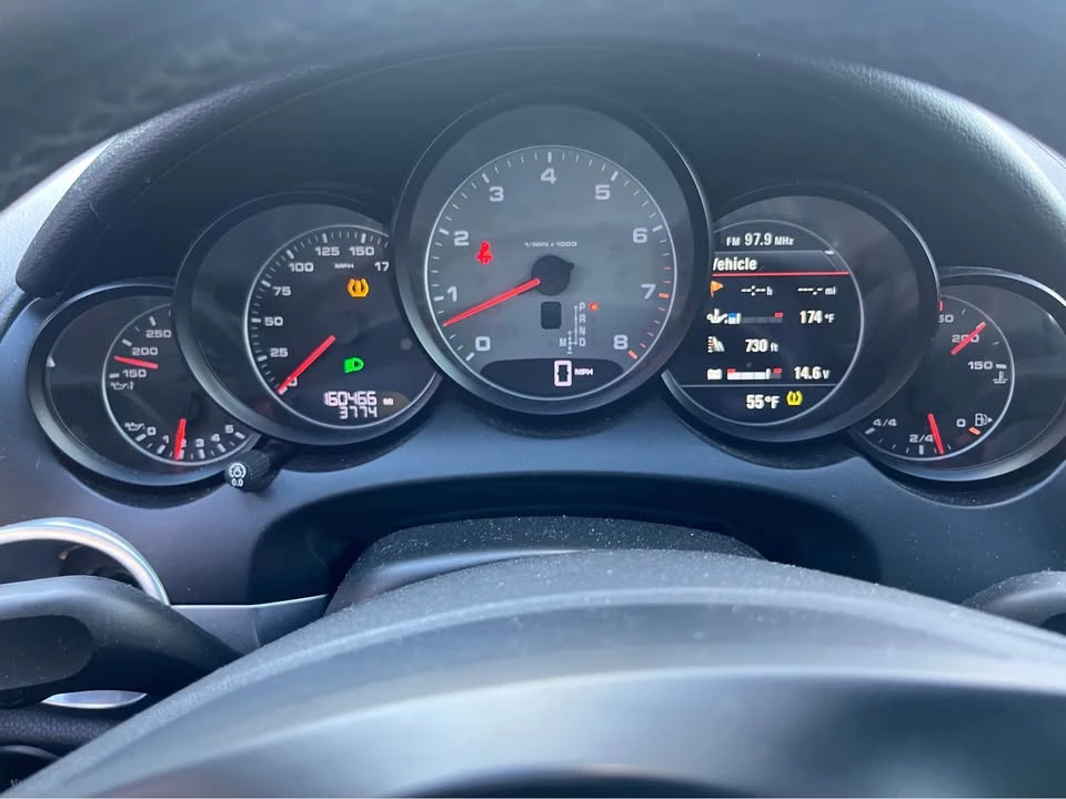 2012 Porsche 958 Cayenne S - Image 12 of 18