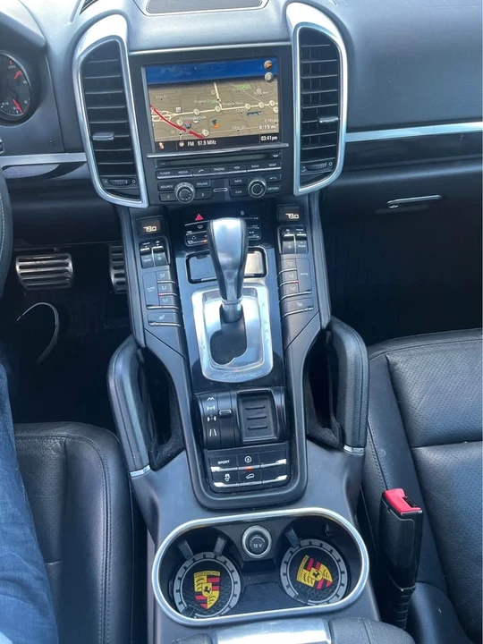 2012 Porsche 958 Cayenne S - Image 16 of 19