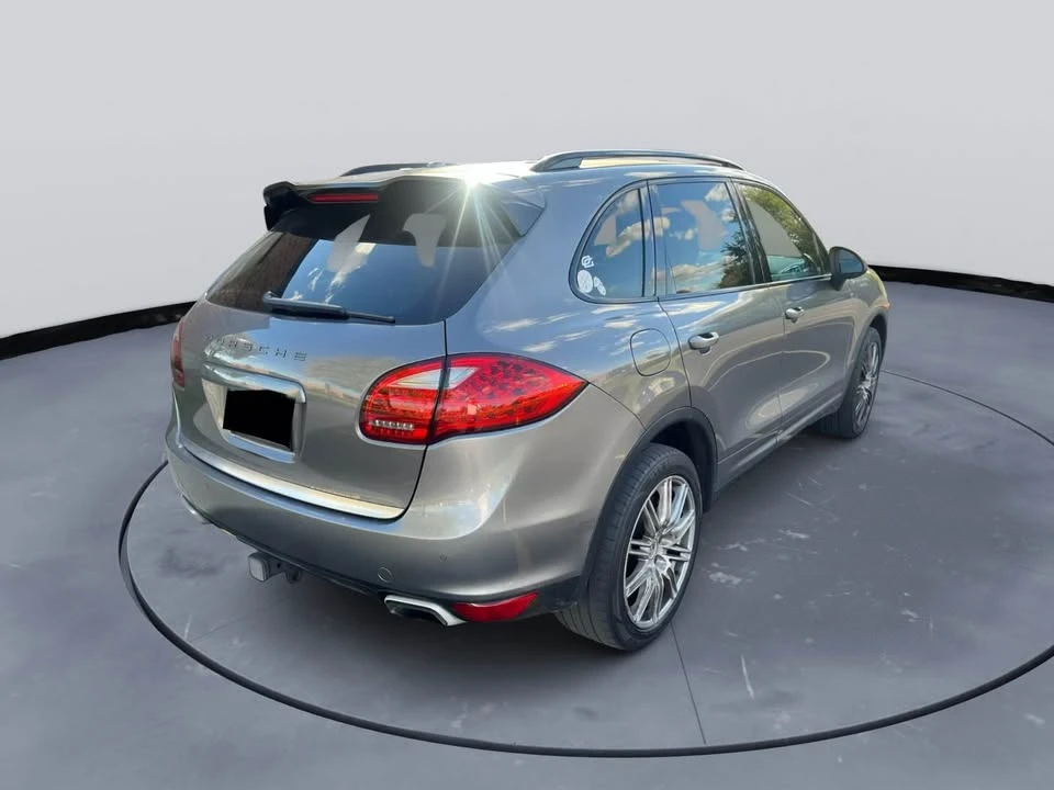 2012 Porsche 958 Cayenne S - Image 7 of 18