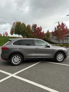 2012 Porsche 958 Cayenne - Image 9 of 12