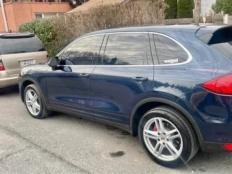 2012 Porsche 958 Cayenne - Image 2 of 7