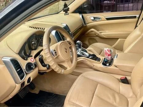 2012 Porsche 958 Cayenne - Image 3 of 7