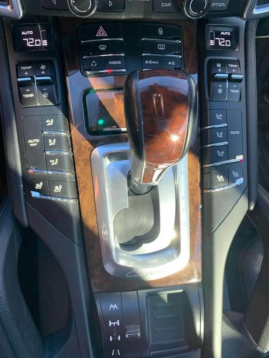 2012 Porsche 958 Cayenne - Image 13 of 15