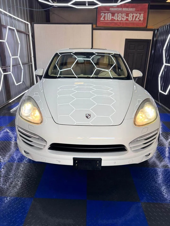 2012 Porsche 958 Cayenne - Image 2 of 14