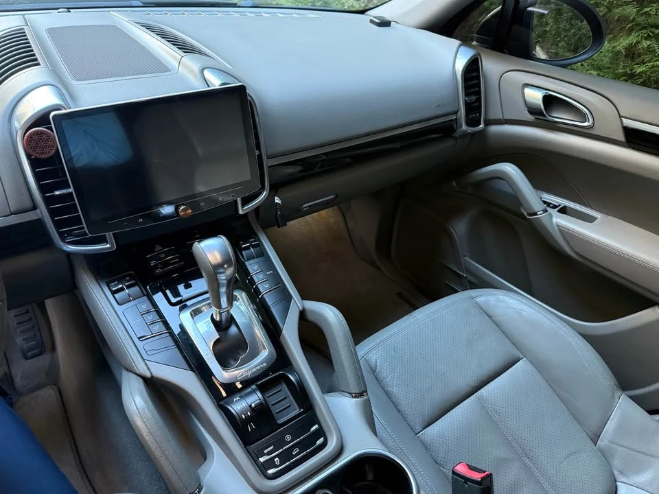 2012 Porsche 958 Cayenne - Image 11 of 15