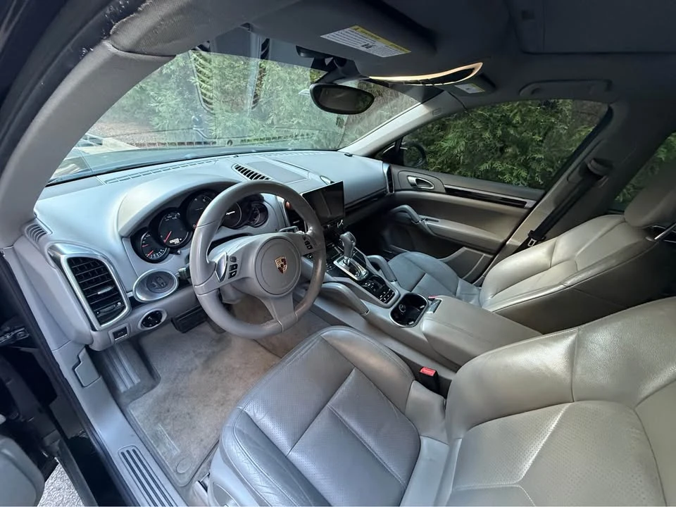 2012 Porsche 958 Cayenne - Image 8 of 15