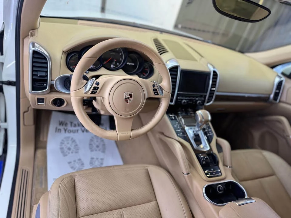2012 Porsche 958 Cayenne - Image 6 of 10
