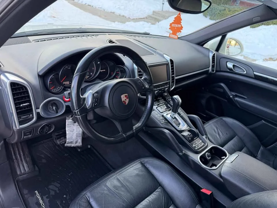 2012 Porsche 958 Cayenne - Image 8 of 16
