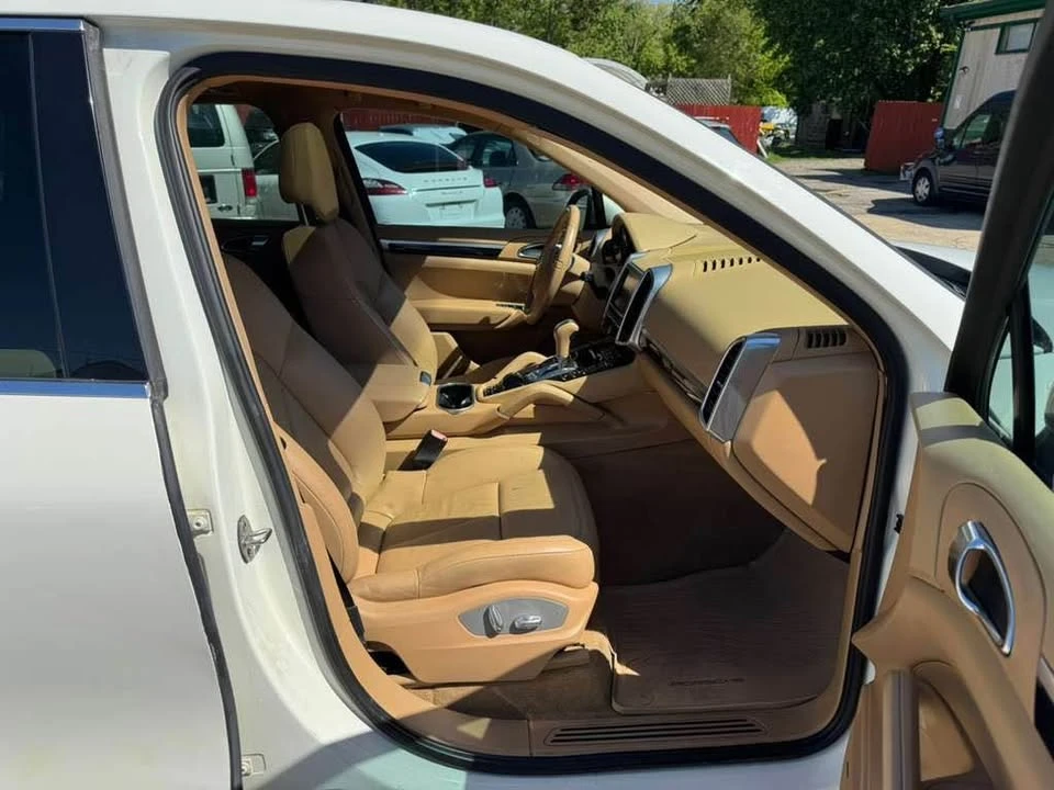 2012 Porsche 958 Cayenne - Image 17 of 20