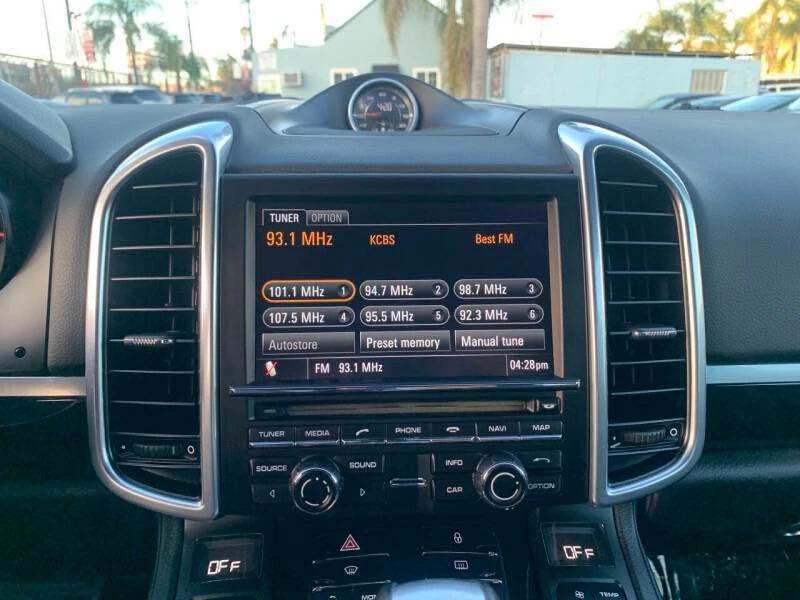 2012 Porsche 958 Cayenne - Image 11 of 20