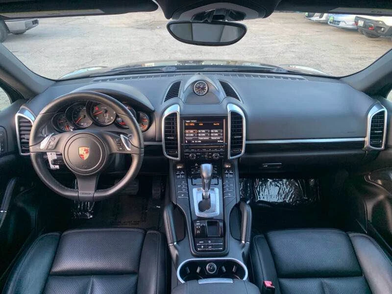 2012 Porsche 958 Cayenne - Image 10 of 20