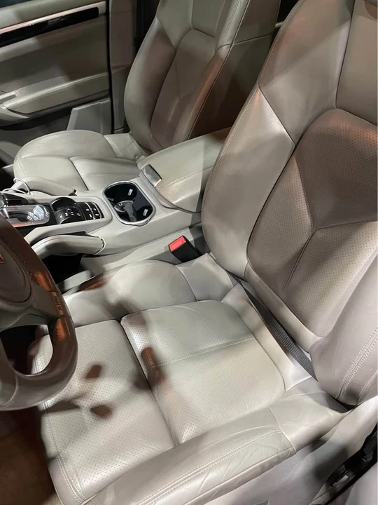 2012 Porsche 958 Cayenne - Image 3 of 10