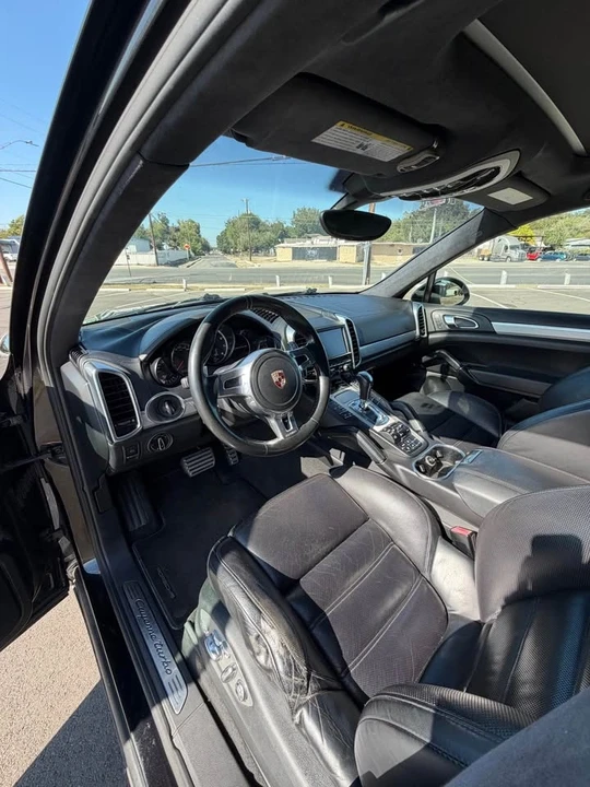 2012 Porsche 958 Cayenne Turbo - Image 11 of 20