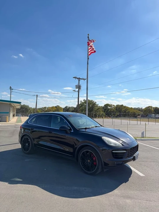 2012 Porsche 958 Cayenne Turbo - Image 2 of 20