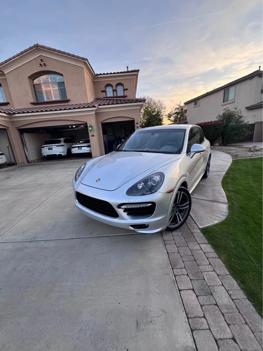 2012 Porsche 958 Cayenne Turbo - Image 2 of 10