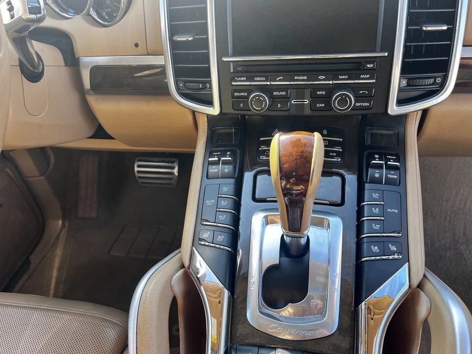 2012 Porsche 958 Cayenne - Image 15 of 18