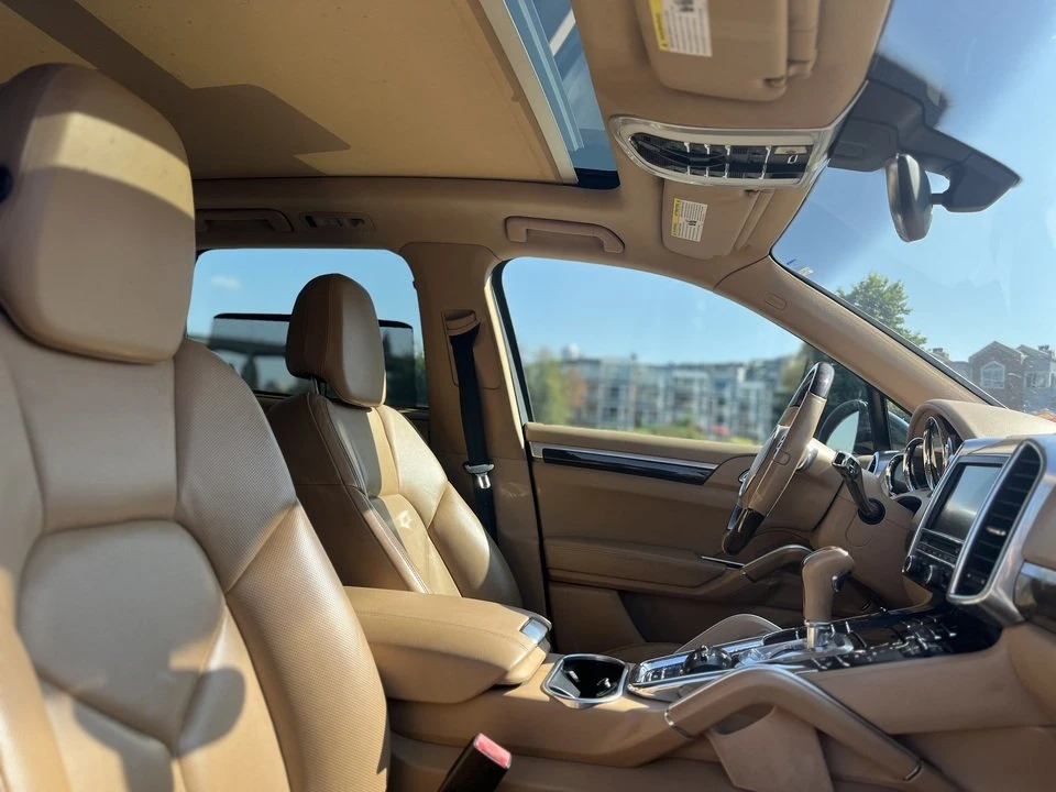 2012 Porsche 958 Cayenne - Image 14 of 18
