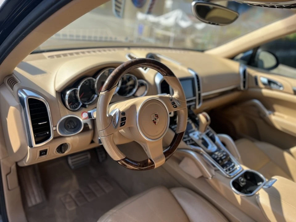 2012 Porsche 958 Cayenne - Image 10 of 18