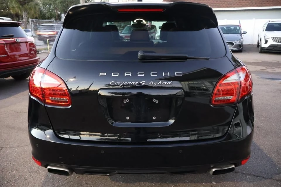 2012 Porsche 958 Cayenne S - Image 6 of 18