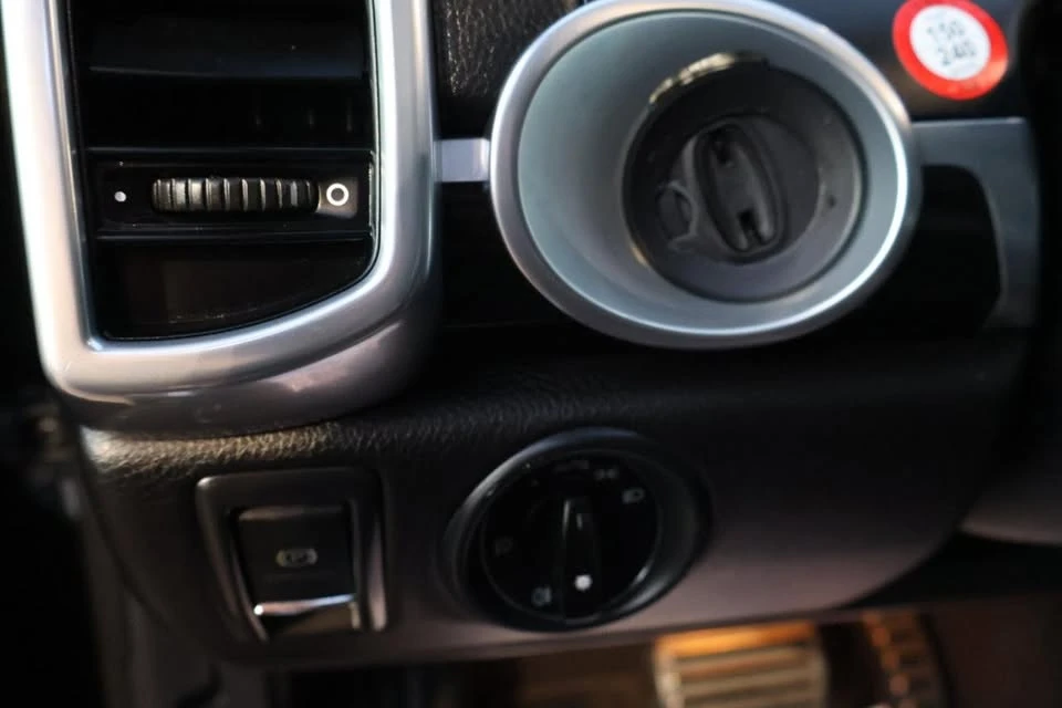2012 Porsche 958 Cayenne S - Image 11 of 18