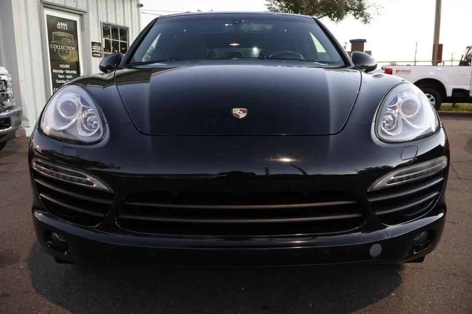 2012 Porsche 958 Cayenne S - Image 2 of 18