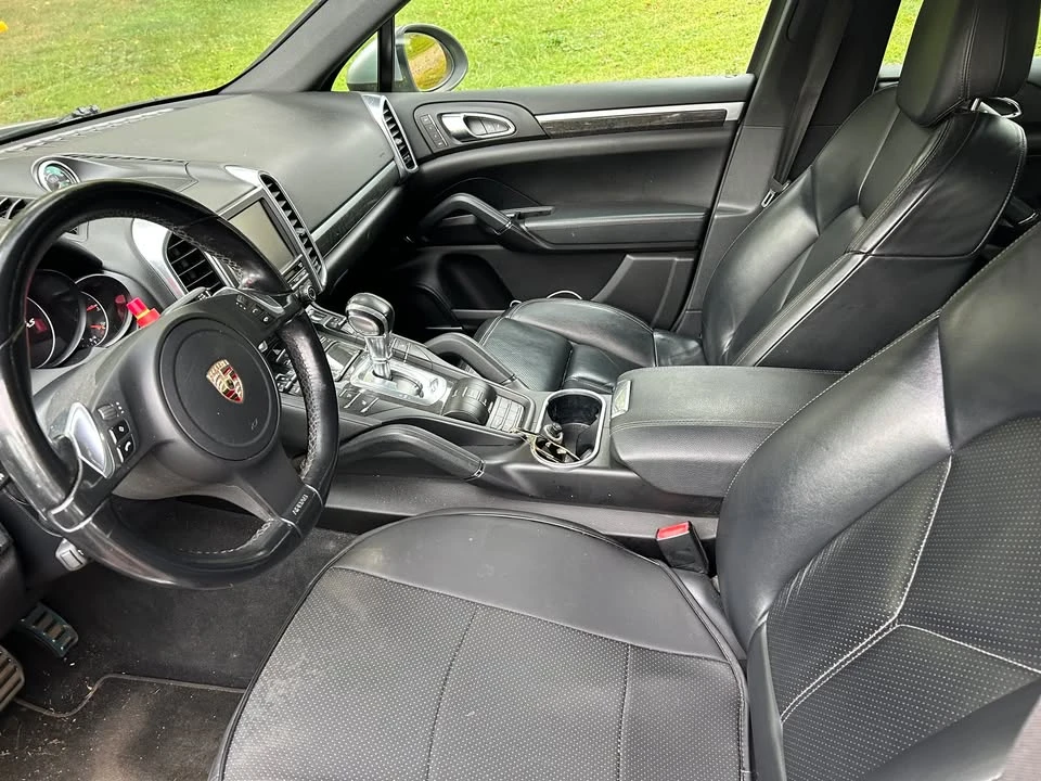 2012 Porsche 958 Cayenne S - Image 7 of 8