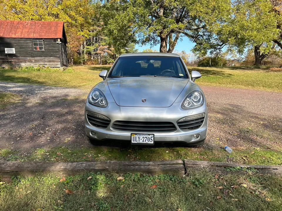 2012 Porsche 958 Cayenne S - Image 3 of 8