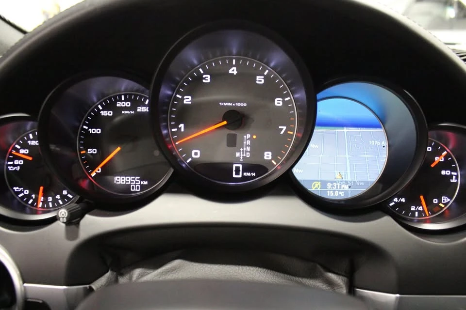 2012 Porsche 958 Cayenne S - Image 8 of 9