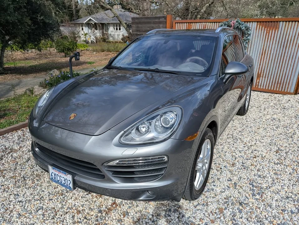 2012 Porsche 958 Cayenne S - Image 18 of 18