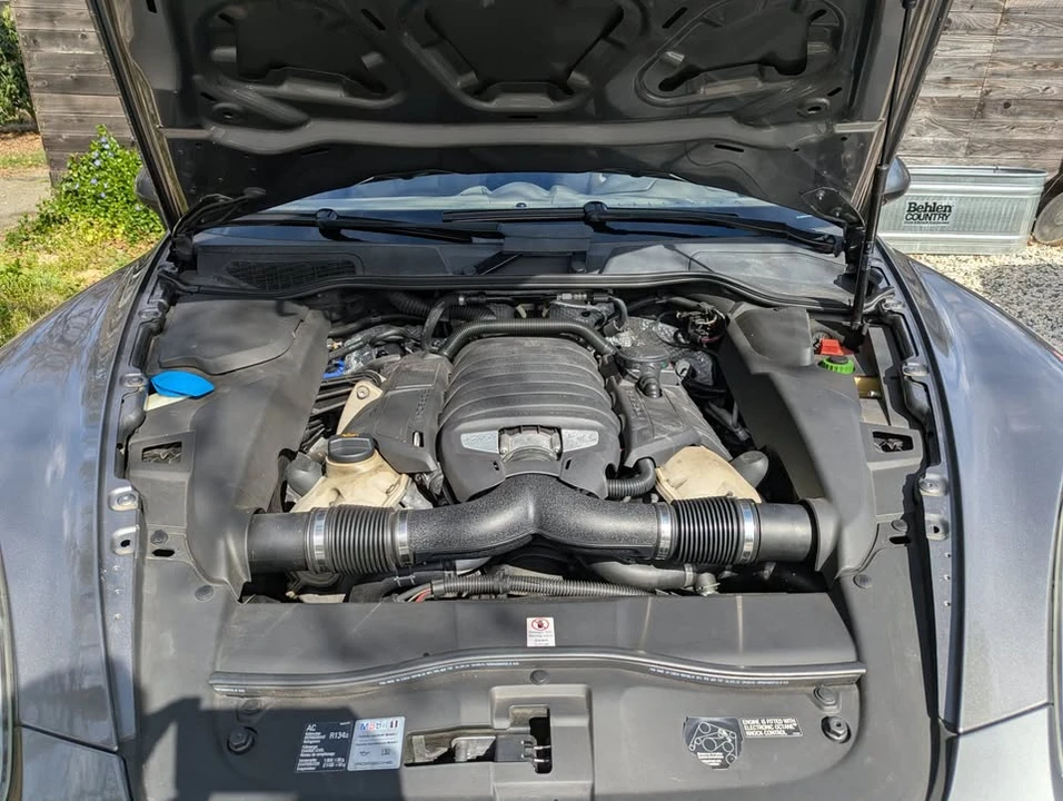 2012 Porsche 958 Cayenne S - Image 14 of 18