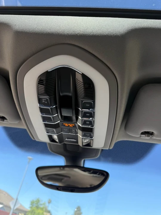 2012 Porsche 958 Cayenne S - Image 18 of 18