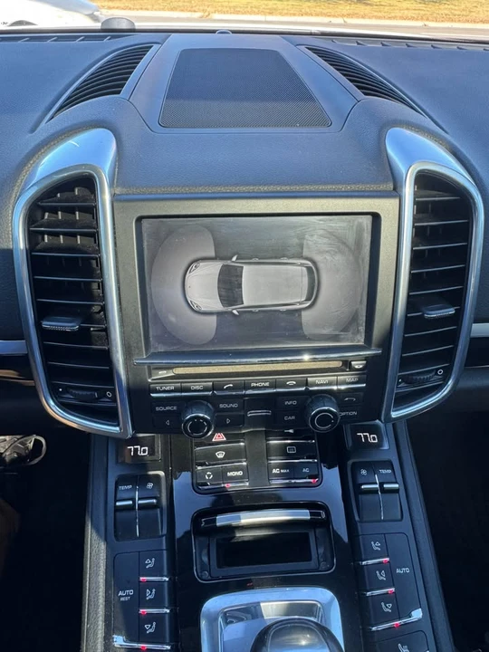 2012 Porsche 958 Cayenne S - Image 12 of 12