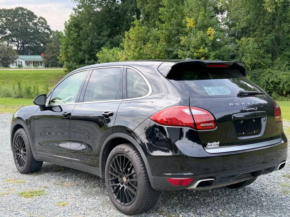 2012 Porsche 958 Cayenne S - Image 7 of 16