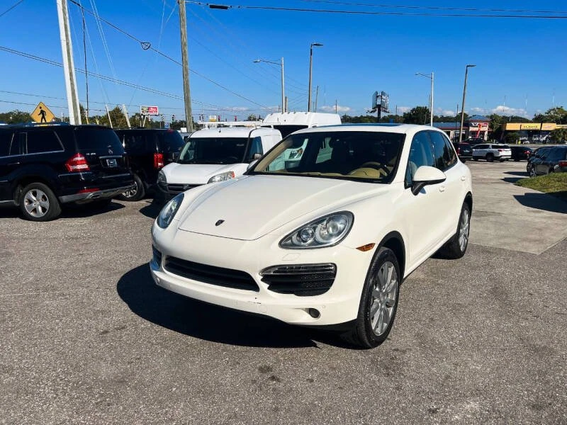 2012 Porsche 958 Cayenne S - Image 10 of 13