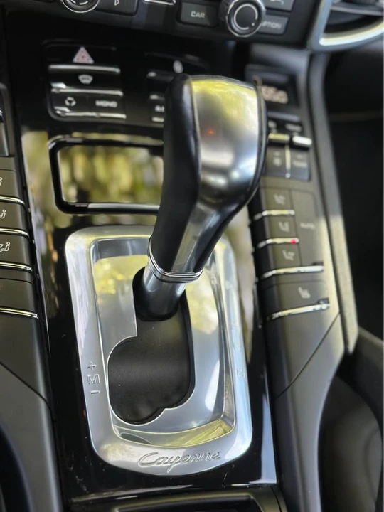 2012 Porsche 958 Cayenne S - Image 14 of 19