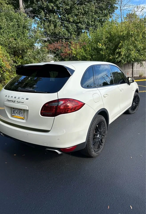 2012 Porsche 958 Cayenne S - Image 3 of 19