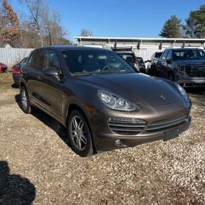 2012 Porsche 958 Cayenne S - Image 2 of 12