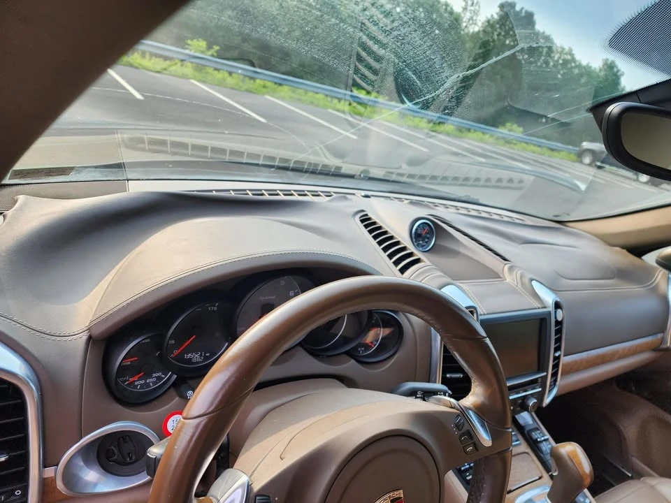 2012 Porsche 958 Cayenne S - Image 11 of 12