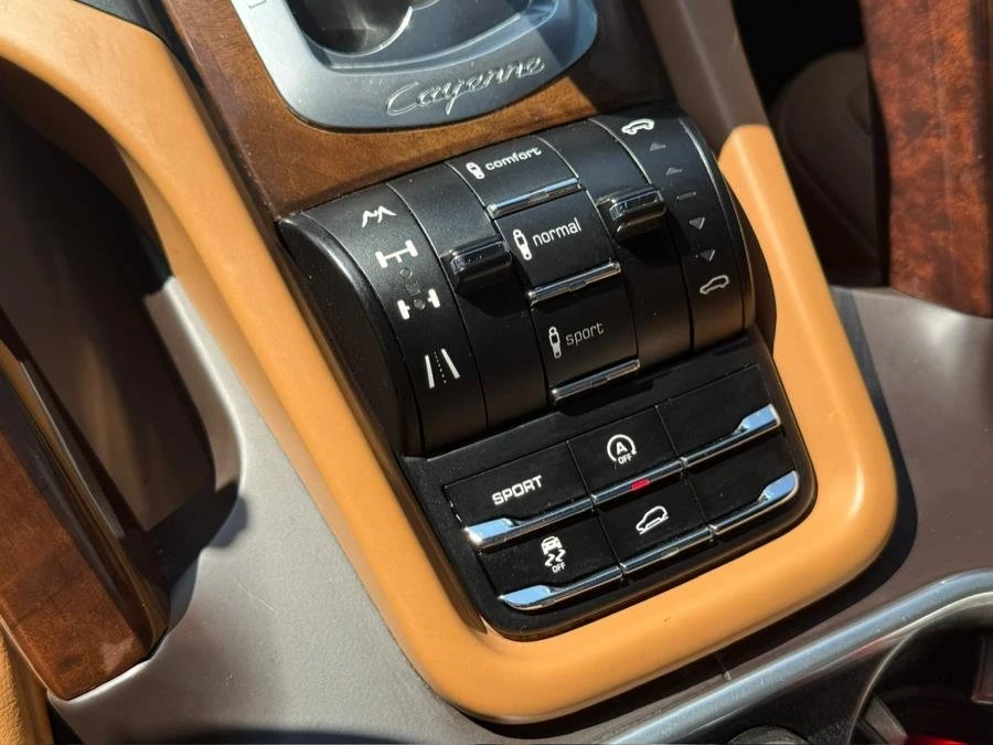2012 Porsche 958 Cayenne Turbo - Image 17 of 19